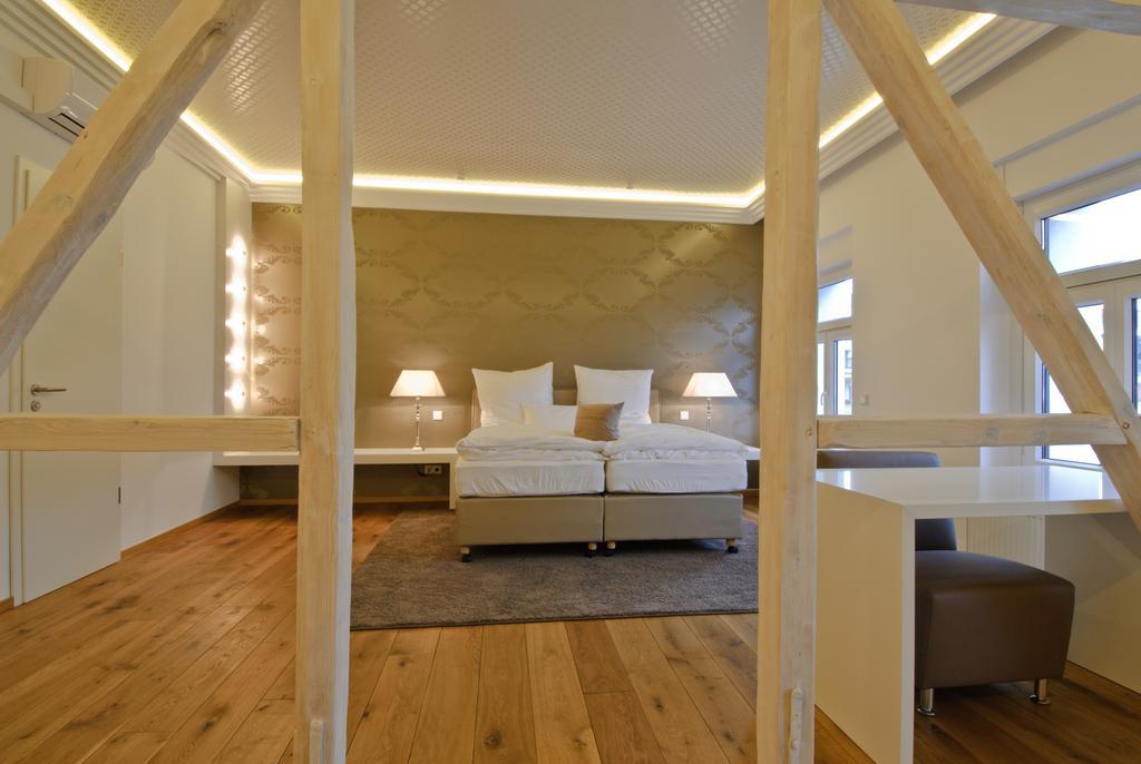 Helvetia Suites Düsseldorf Rom bilde
