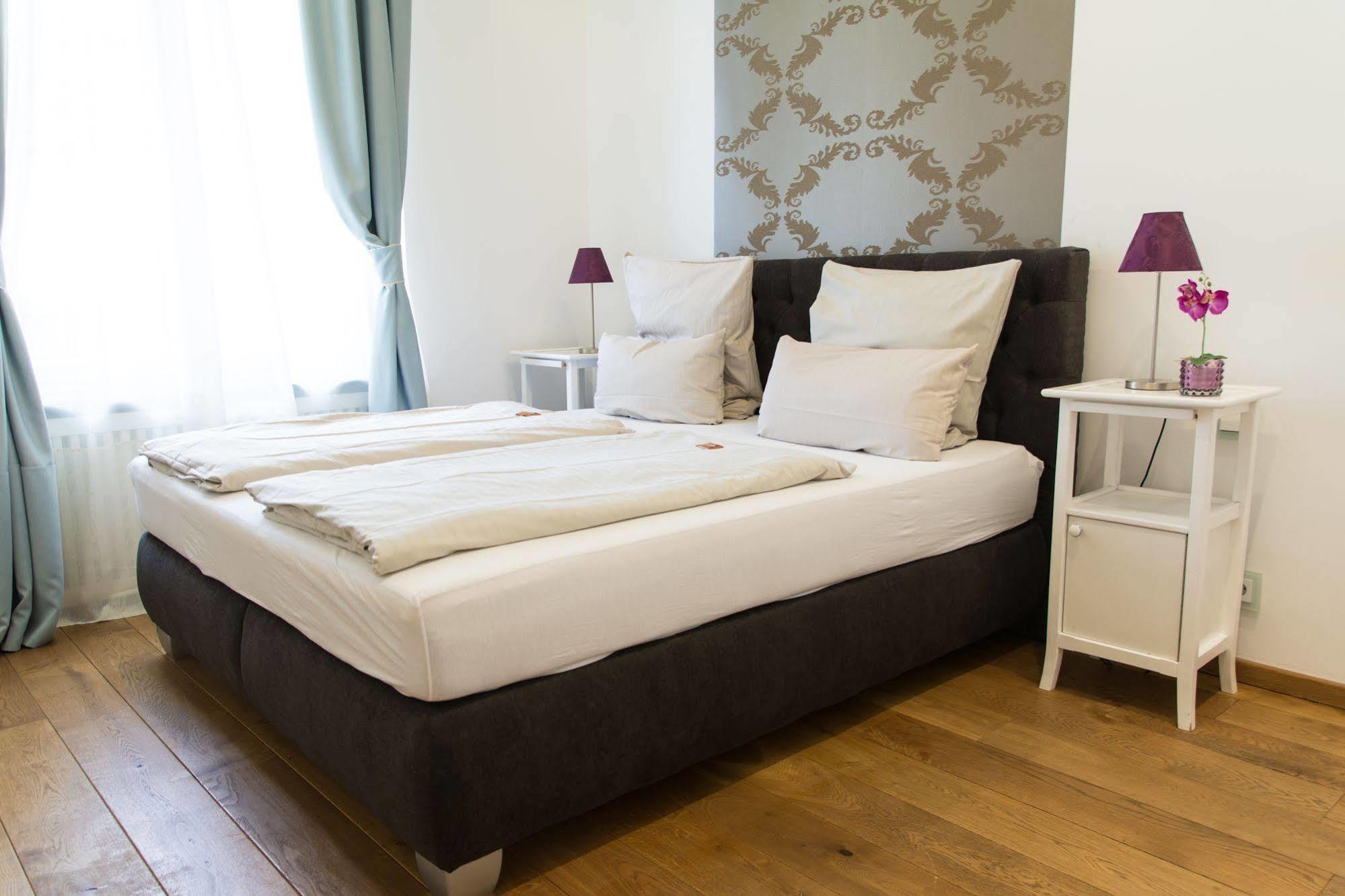 Helvetia Suites Düsseldorf Eksteriør bilde
