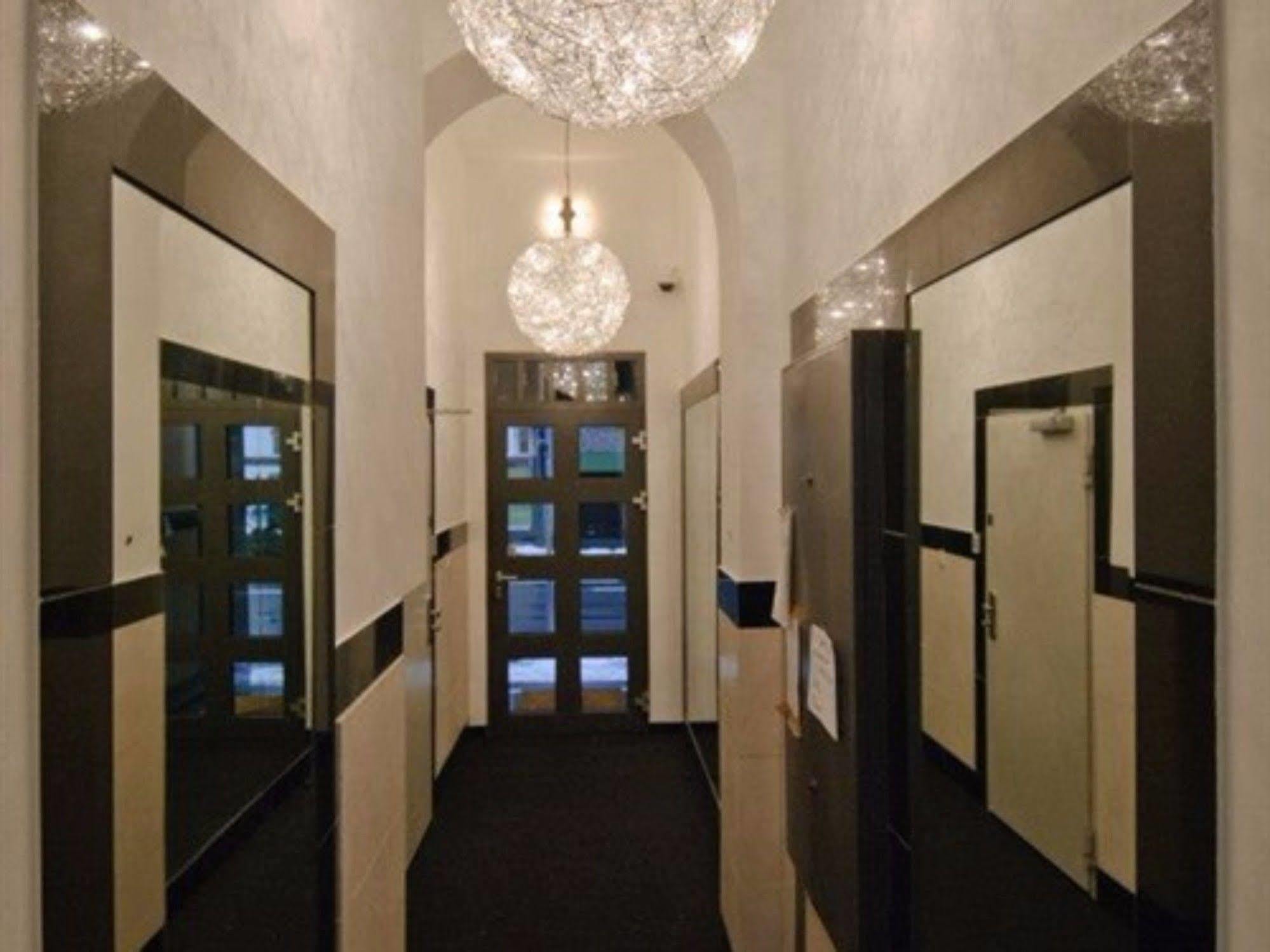 Helvetia Suites Düsseldorf Eksteriør bilde