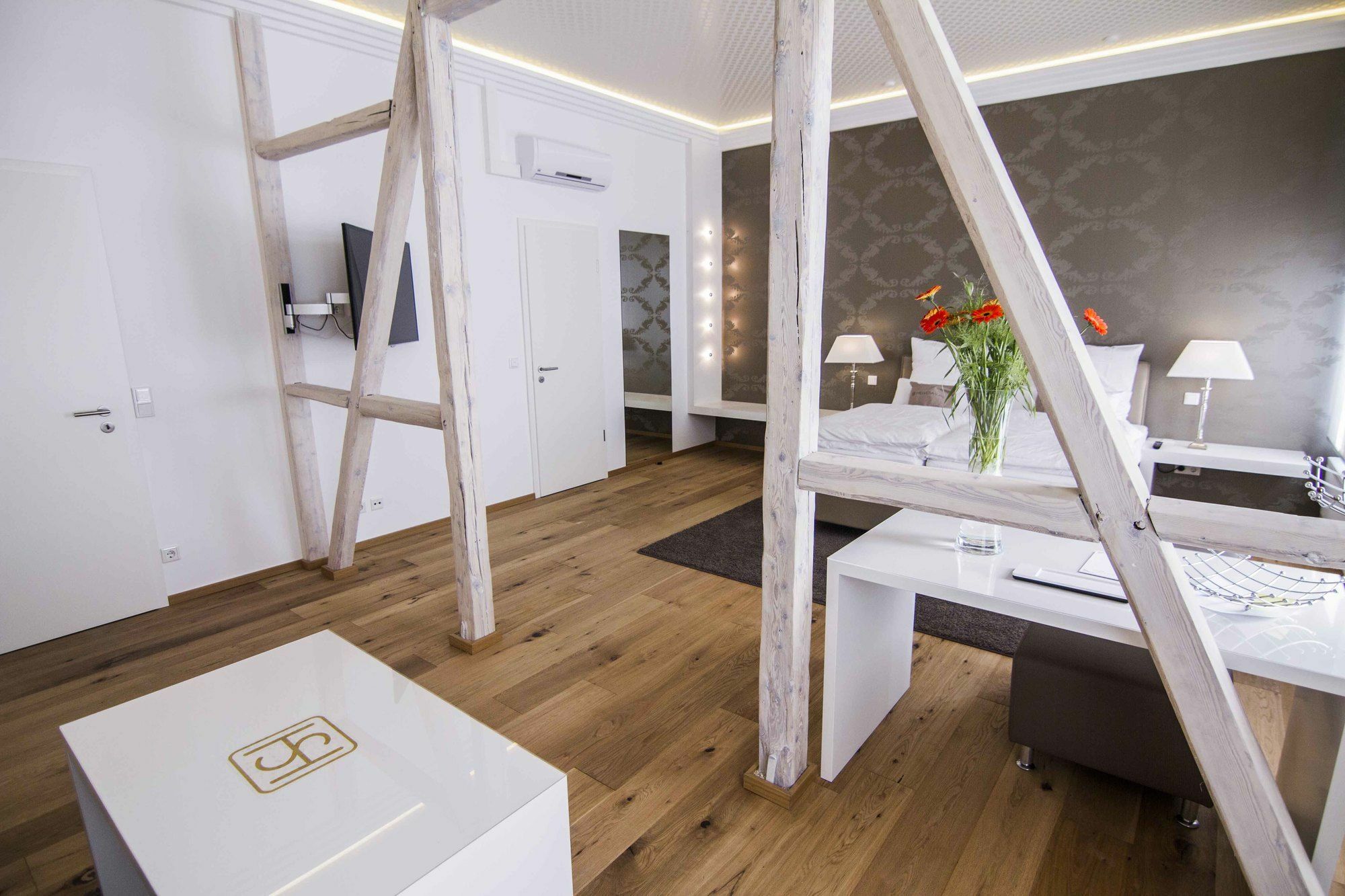 Helvetia Suites Düsseldorf Eksteriør bilde
